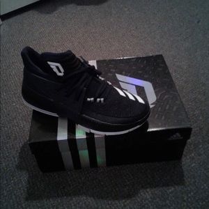 Brand new Damian Lillard 3